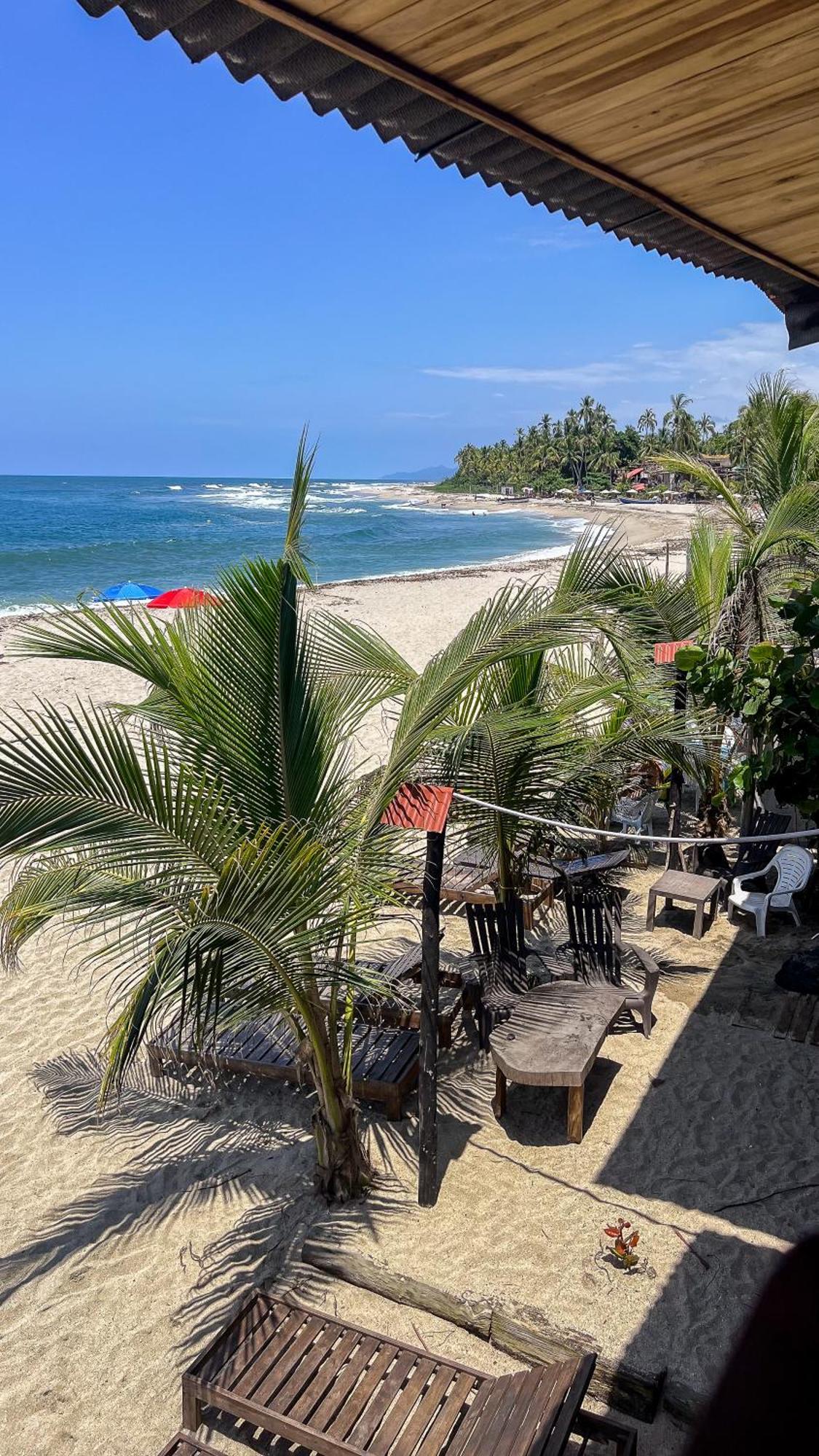 Hostal Mocambo Beach Guachaca Exteriör bild