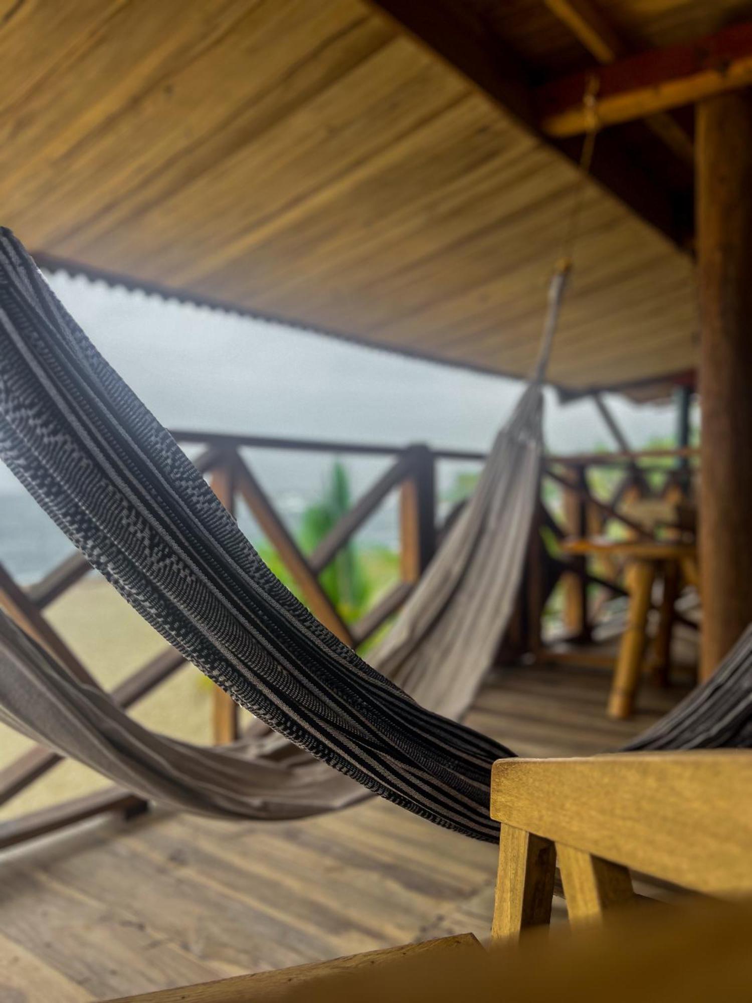Hostal Mocambo Beach Guachaca Exteriör bild