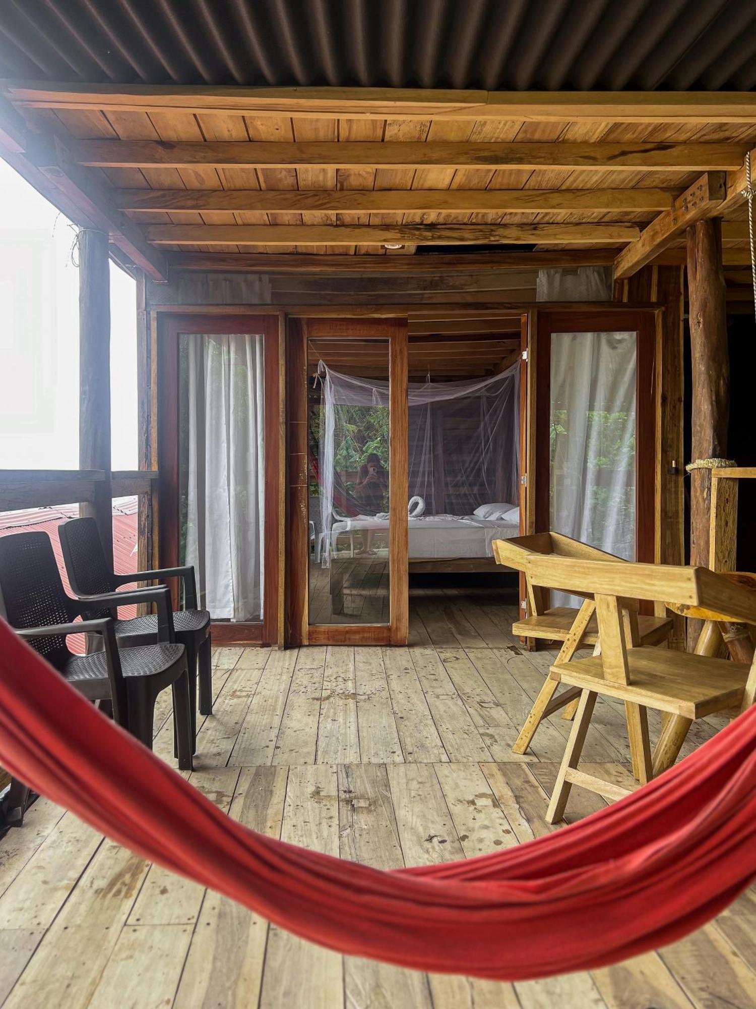 Hostal Mocambo Beach Guachaca Exteriör bild